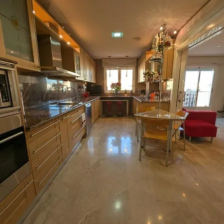 דירה Atico Oasis *