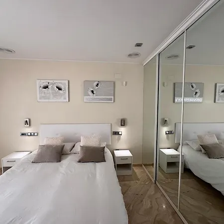 Atico Oasis דירה