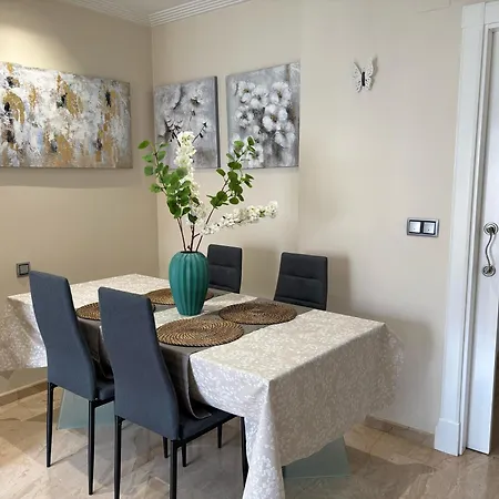 Atico Oasis דירה